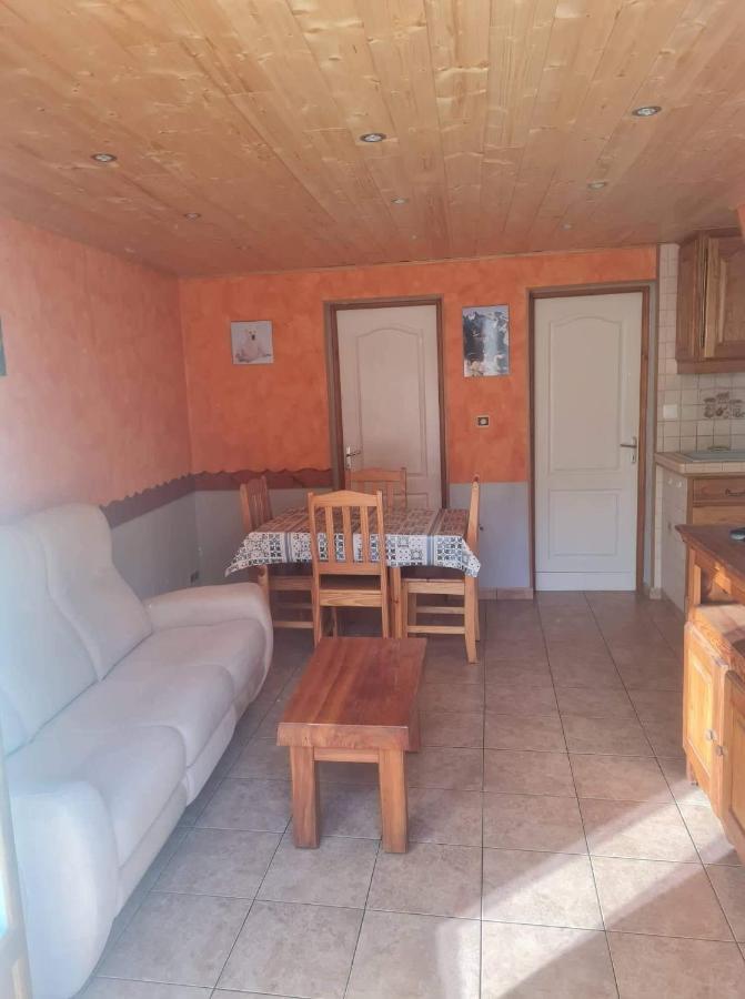 Maison Mitoyenne Avec Terrasse Villar-Saint-Pancrace Екстер'єр фото