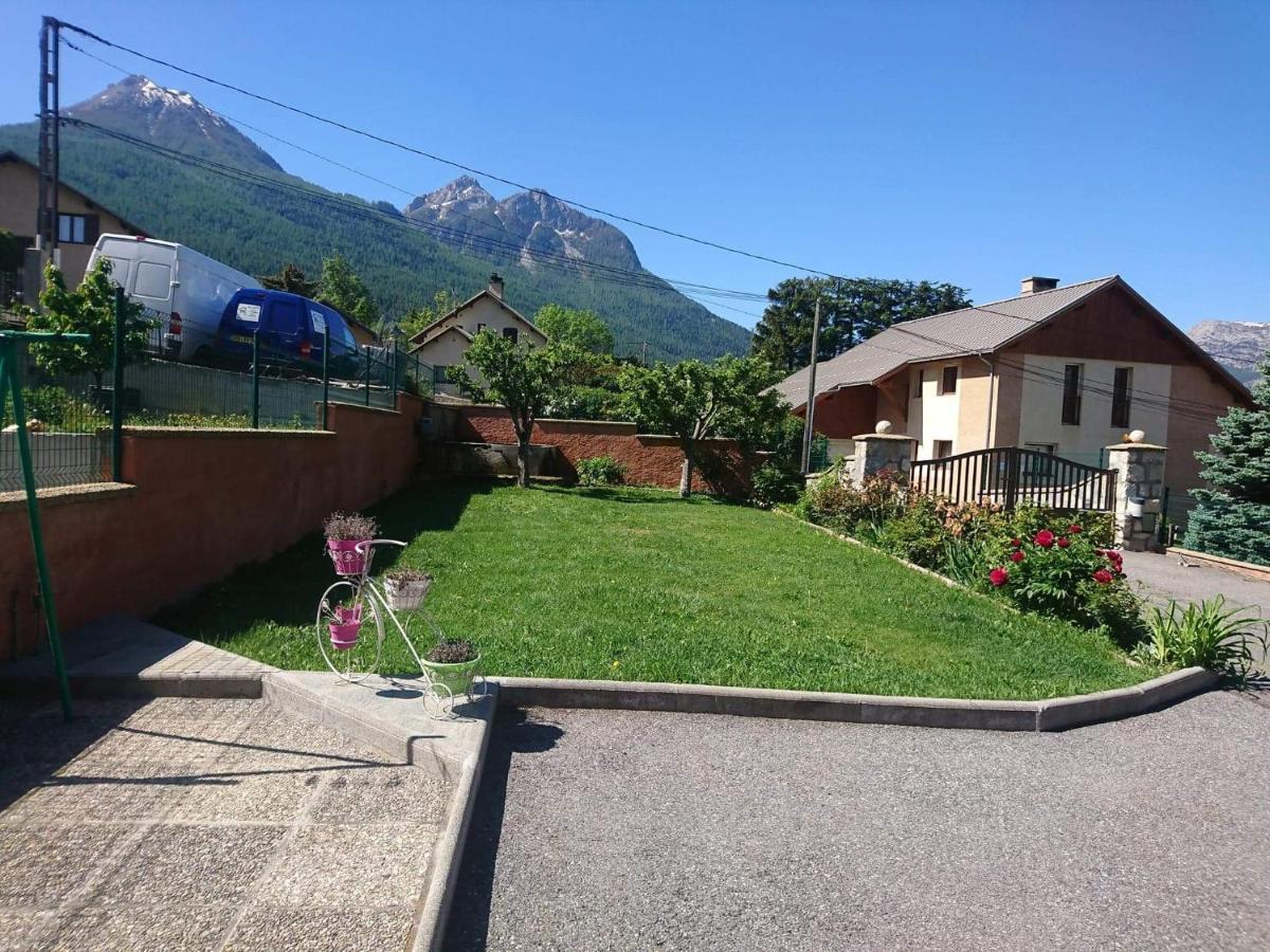 Maison Mitoyenne Avec Terrasse Villar-Saint-Pancrace Екстер'єр фото